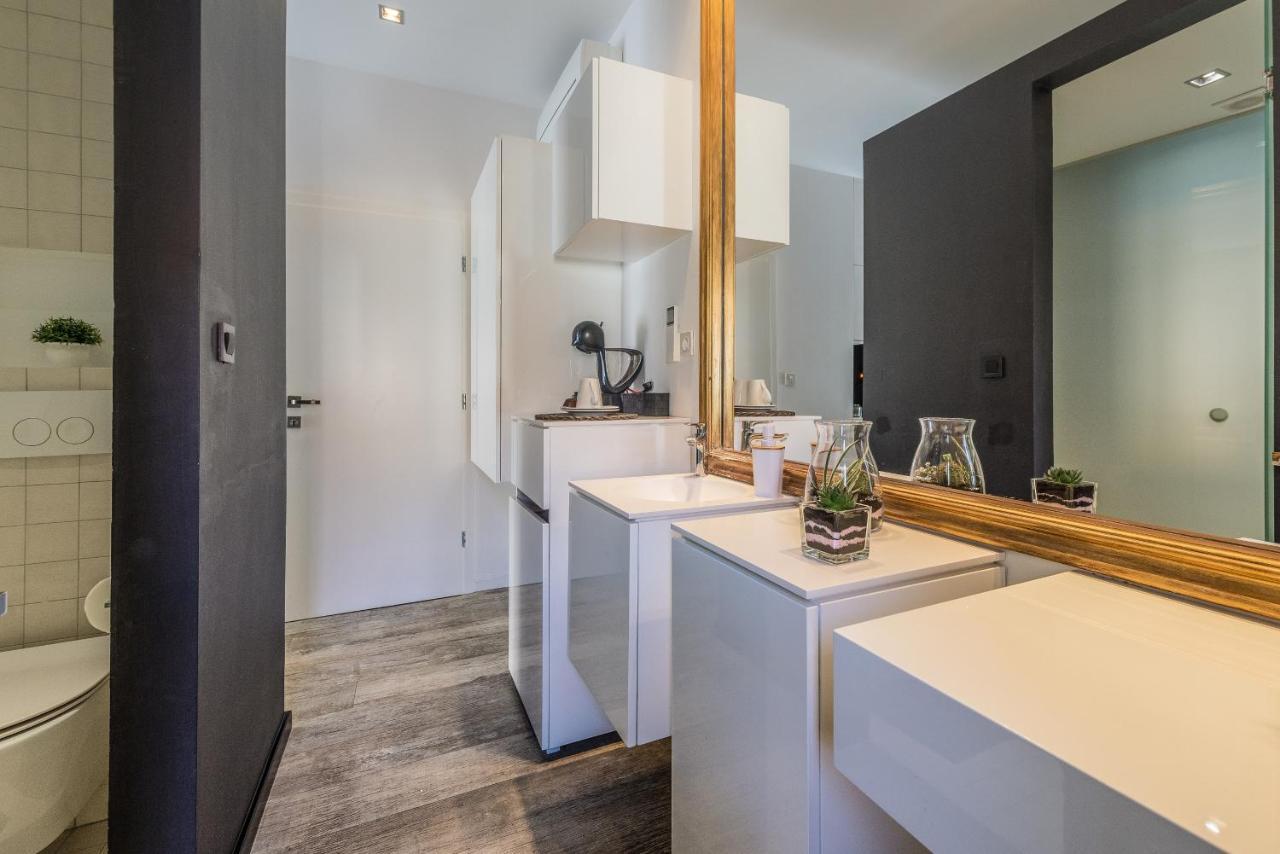 Central Rooms In Old Town By Belmont Realty Zadar Extérieur photo