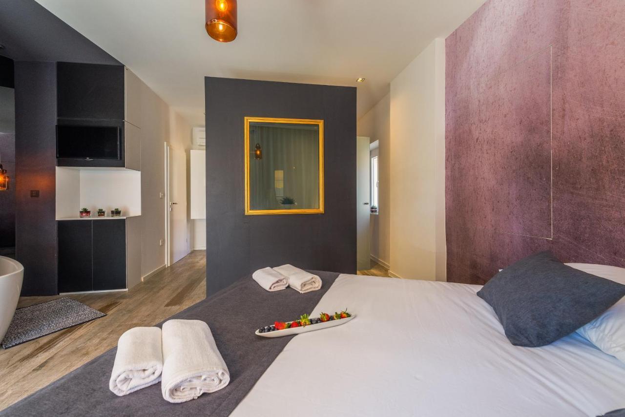 Central Rooms In Old Town By Belmont Realty Zadar Extérieur photo
