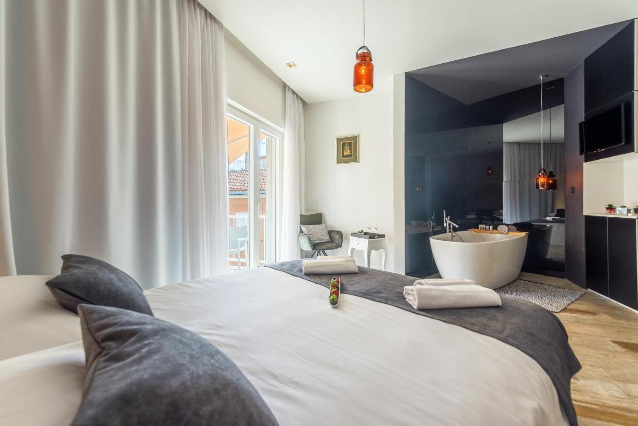 Central Rooms In Old Town By Belmont Realty Zadar Extérieur photo