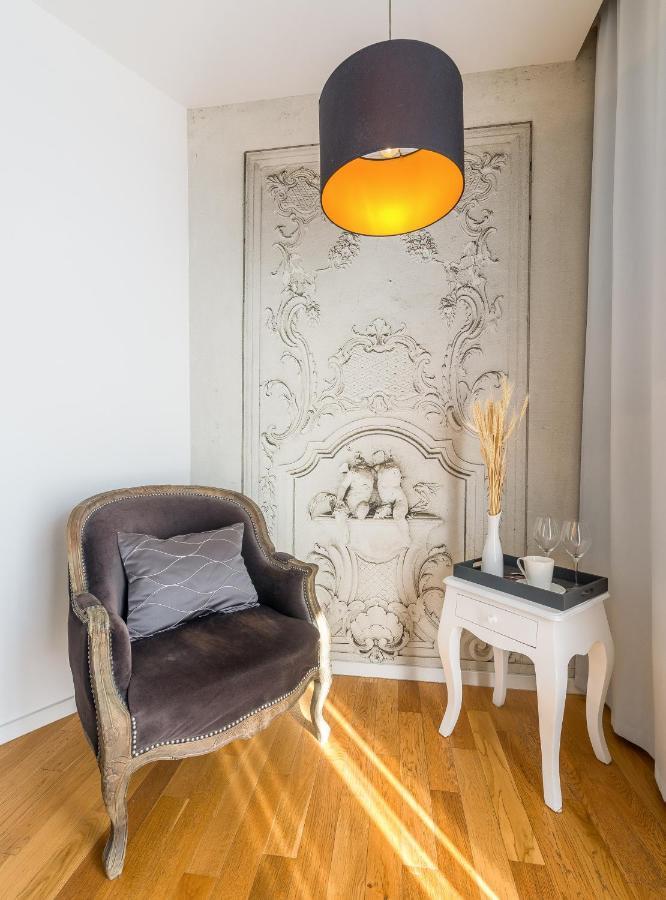 Central Rooms In Old Town By Belmont Realty Zadar Extérieur photo