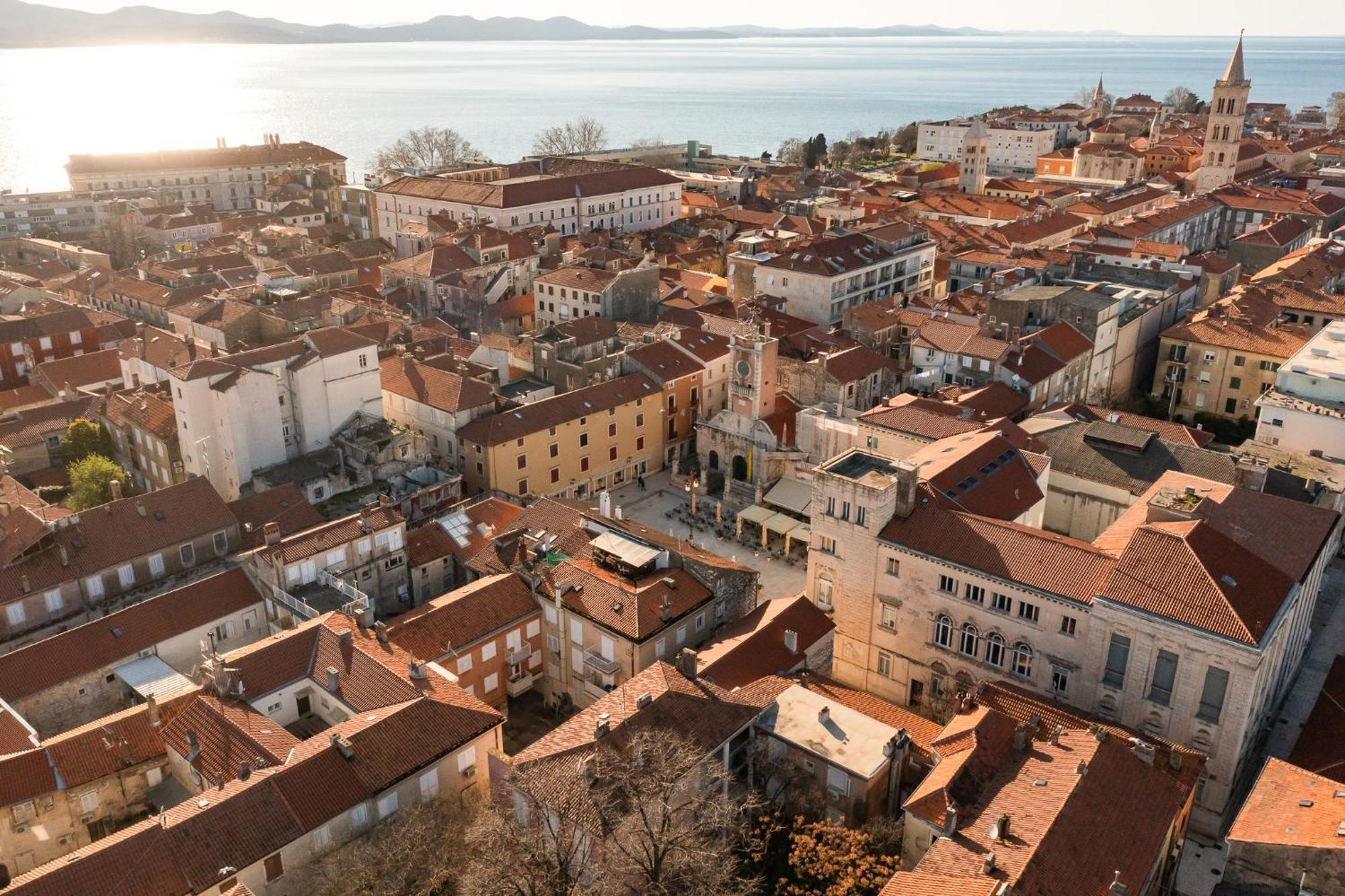 Central Rooms In Old Town By Belmont Realty Zadar Extérieur photo